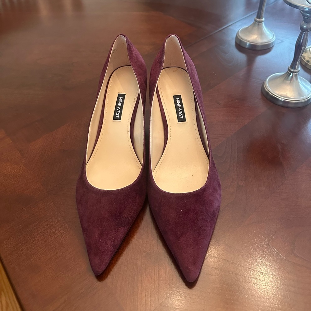 Nine West Purple Suede Heels Elegant Kitten Pumps